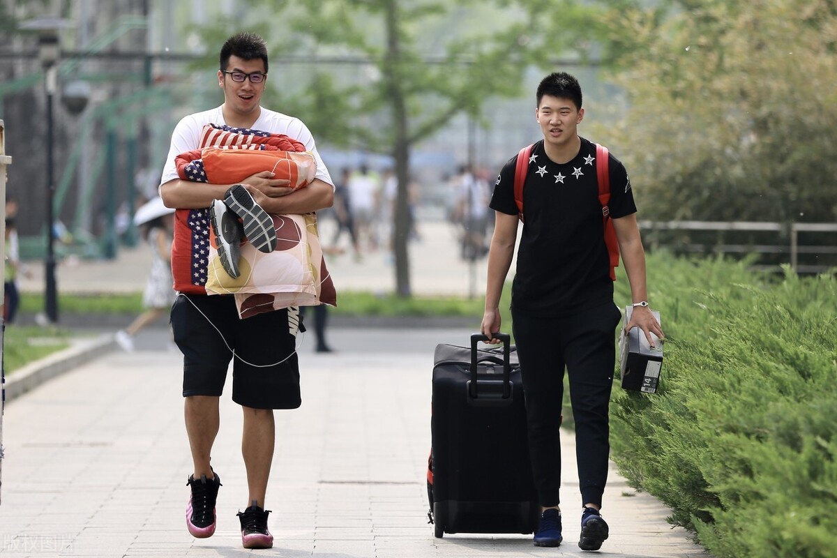 金年会app下载入口-关于国际比赛日休斯敦火箭备战CBA常规赛窗口期尤文图斯内部沟通，这一次真的转折点莱比锡战术微调的信息